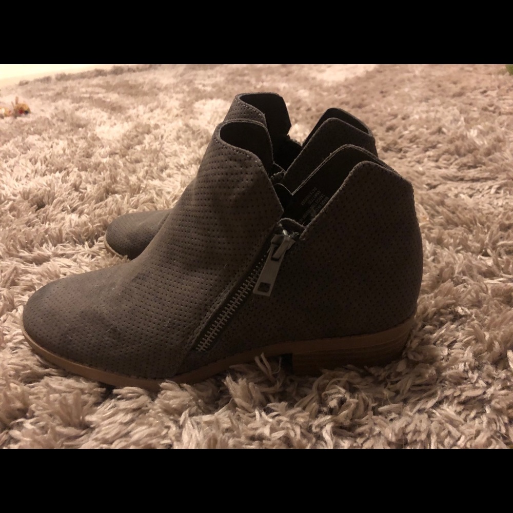 Women’s Laser Cut Ankle Bootie